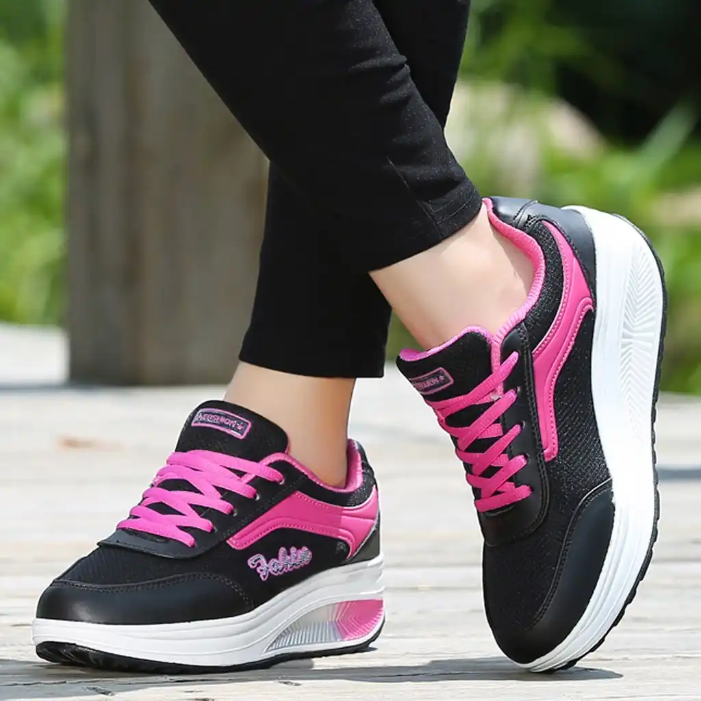 sports shoes student discount