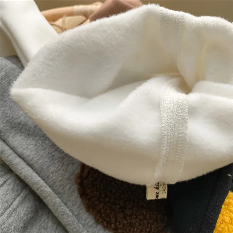 21605335354_2017174379