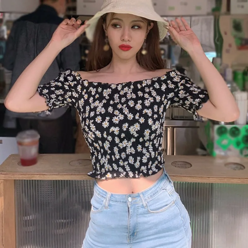 

Women's Floral Print Ruched Short Sleeve Off Shoulder Exposed Navel Crop Top