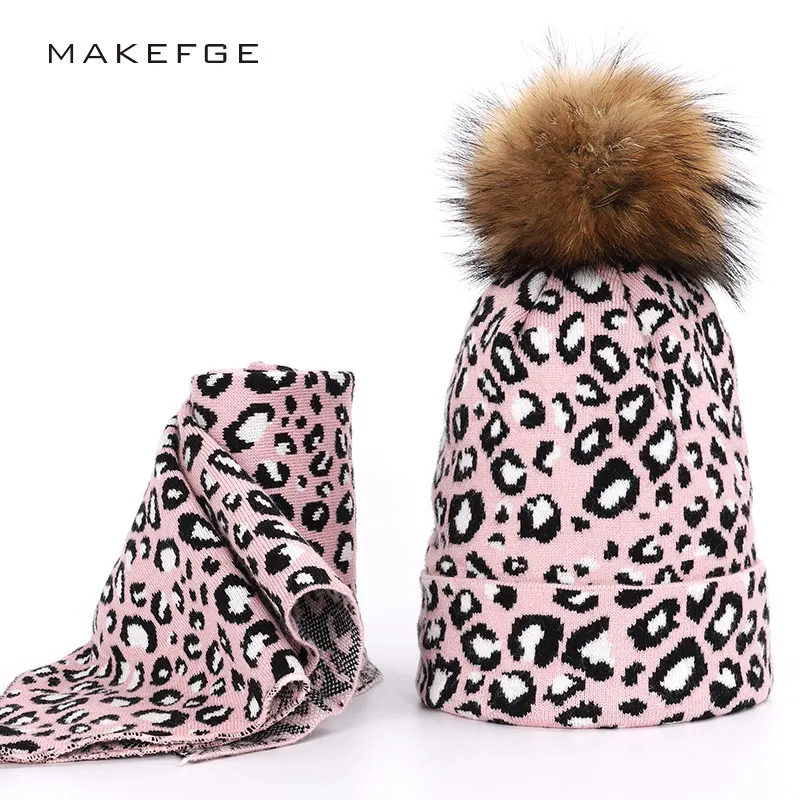 

Fashion Leopard Women Pompon Cap Scarf Real Fur Raccoon Ball Cap Bib Set Headscarf hat Winter Warm Ski Hat Ms. Beanie Mask