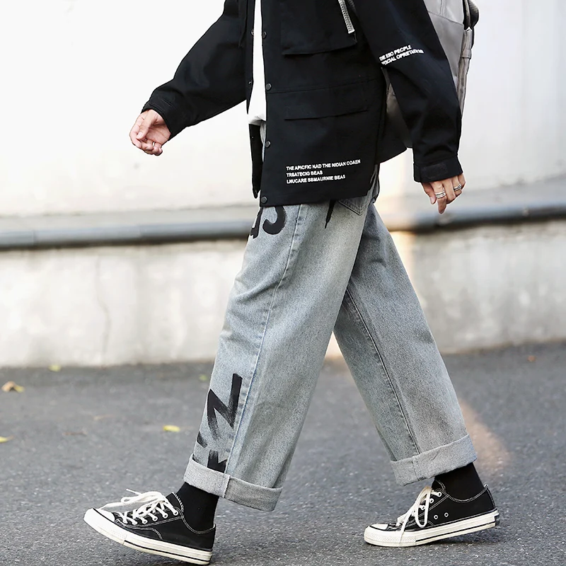 2019 New Man Straight Jeans Men printed Letter Graffiti Paint loose Wide-legged Denim Pant Hip Hop Male streetwear Comfortable 2019 New Man Straight Jeans Men printed Letter Graffiti Paint loose Wide-legged Denim Pant Hip Hop Male streetwear Comfortable