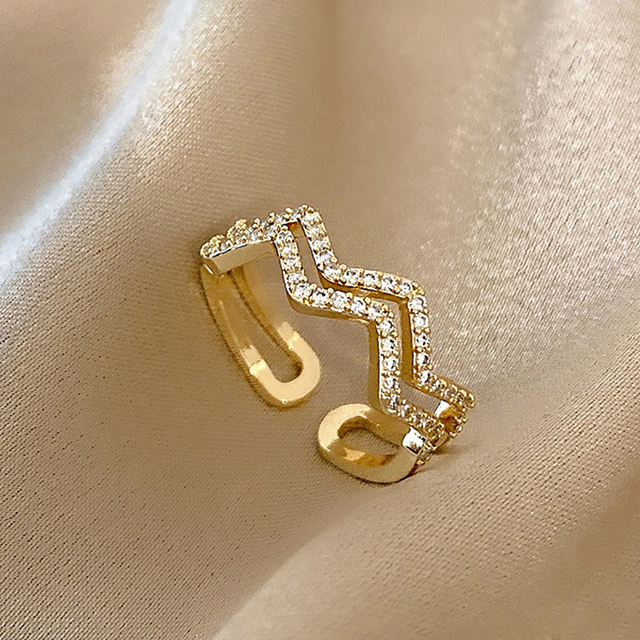 New Simple Temperament Finger Ring For Women Exquisite Rhinestone Zircon Adjustable Ring Girls Party Banquet Jewelry Gift