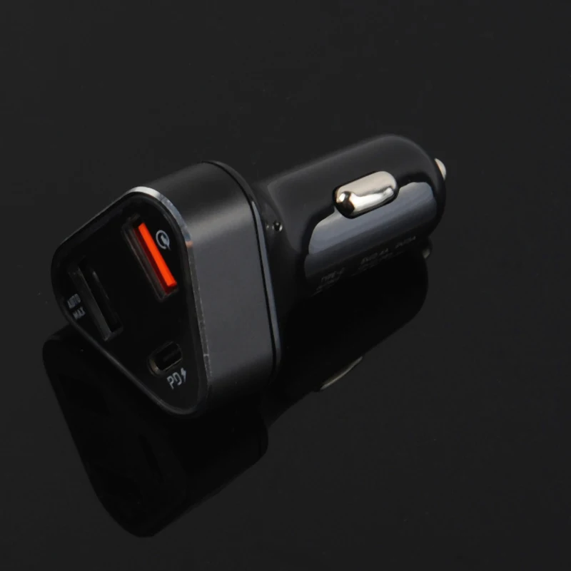 18 Вт три быстрой зарядки автомобильное зарядное устройство QC3.0+ PD зарядное устройство, Обнаружение напряжения батареи, 2 USB+ TYPE C