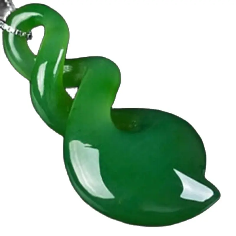 

China Auspicious Green Jades Carving Necklace Pendant Christmas Gifts