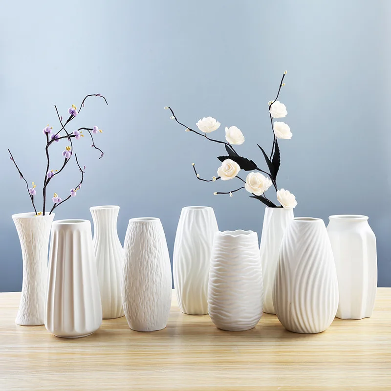 

1 Pcs Classic White Ceramic Vase Modern Simple Art and Crafts Flower Arrangement Porcelain Vase Creative Gift Home Decoration VC