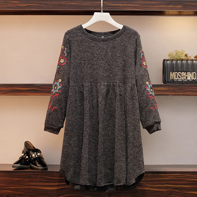 

Women Autumn Plus Size Loose Midi Knited Sweater Dress Female Casual Plant Embroidery O Neck Long Sleeve Pleated Party Vestidos