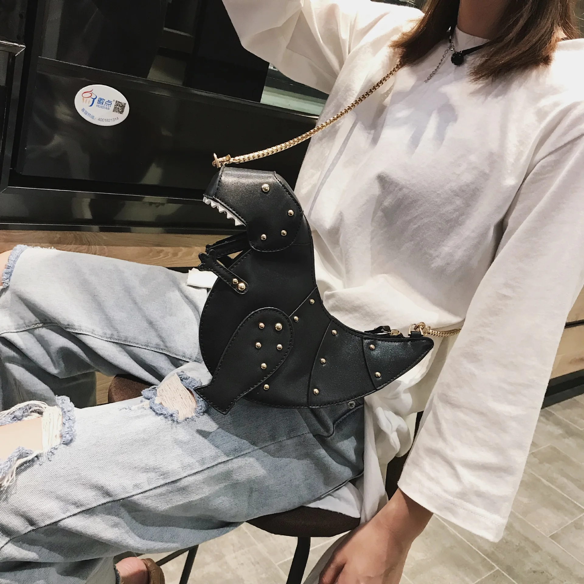 Personality Bag Female 2021 New Cartoon Cute Tide Dinosaur Shape Rivet Decoration Shoulder Messenger Creative Small Bag