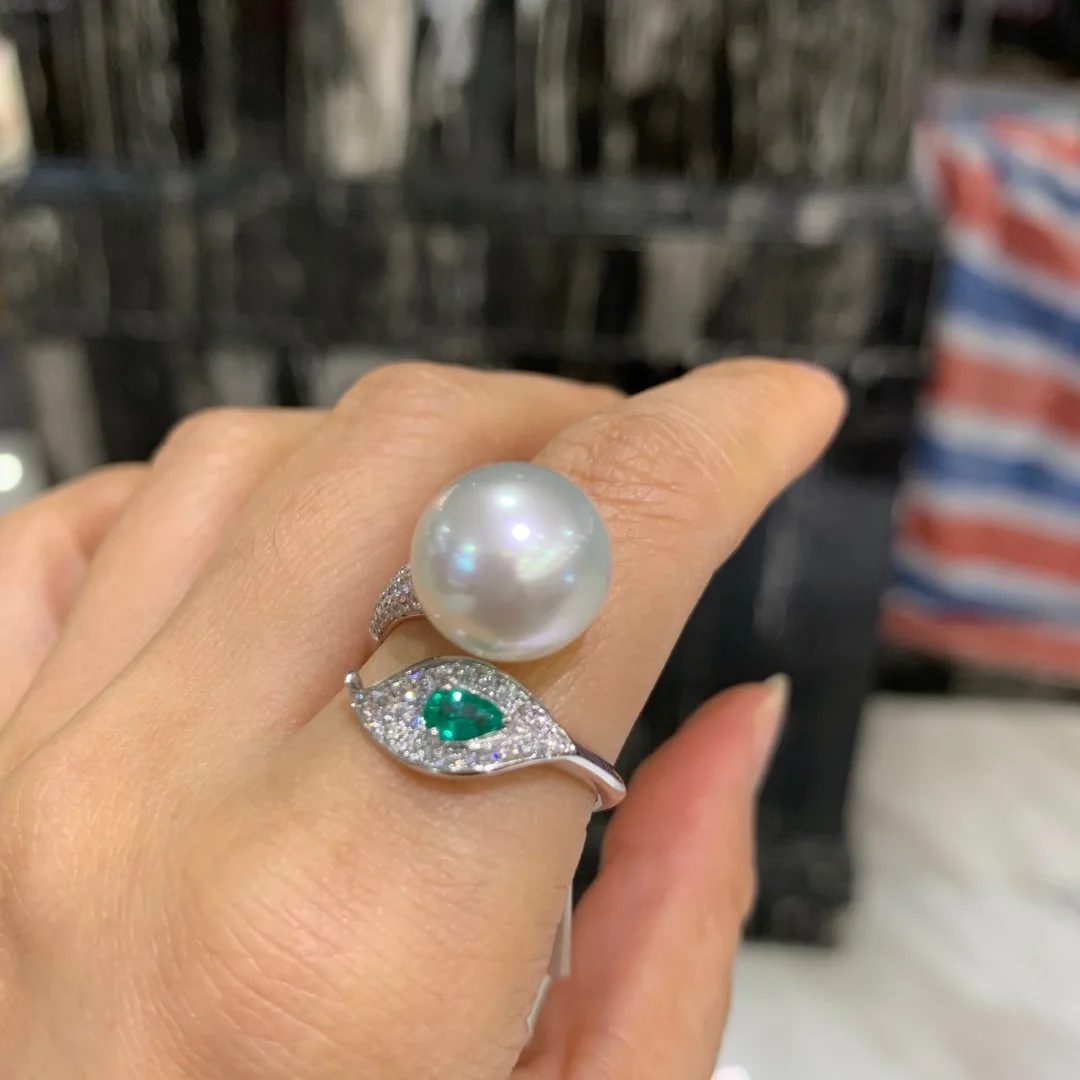 Рисунок 4 - Кольцо женское из белого золота 18 карат