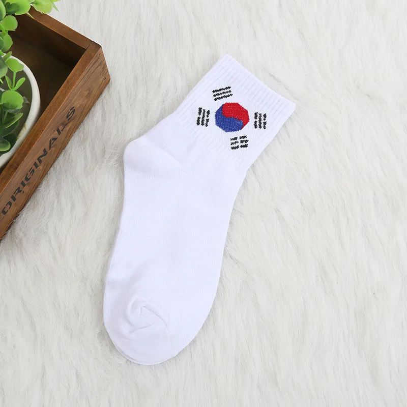 Хлопковые носки с героями мультфильмов, женские короткие носки, милые розовые Kawaii, забавные повседневные корейские длинные носки с рисунками животных в стиле Харадзюку - Цвет: 2