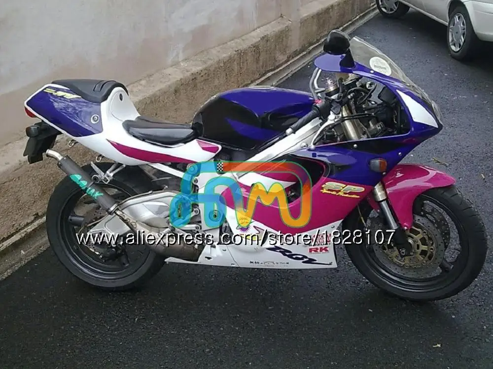 No. 24 Комплект черный+ бак для SUZUKI RGVT250 SAPC RGV-250 VJ23 101BS. 25 RGV 250 VJ22 RGV250 95 96 97 98 1995 1996 1997 1998 обтекатель - Цвет: No. 24