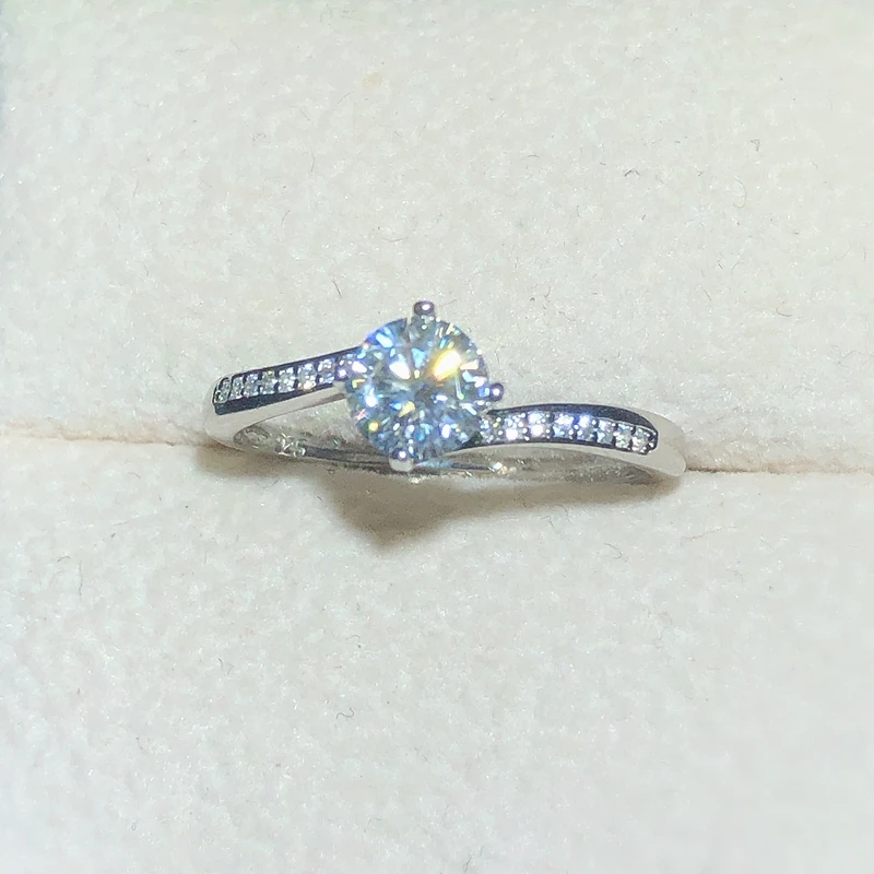 Moissanite 0.5ct твердость 9 3 заменители алмазов могут быть протестированы