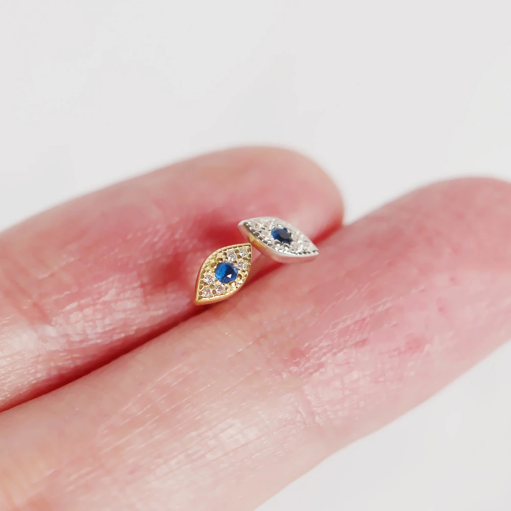 Крошечные стерлингового серебра 925 CZ кубический цирконий Lucky Mini Blue Evil Eye Серьги-гвоздики для женщин девушек Дамы