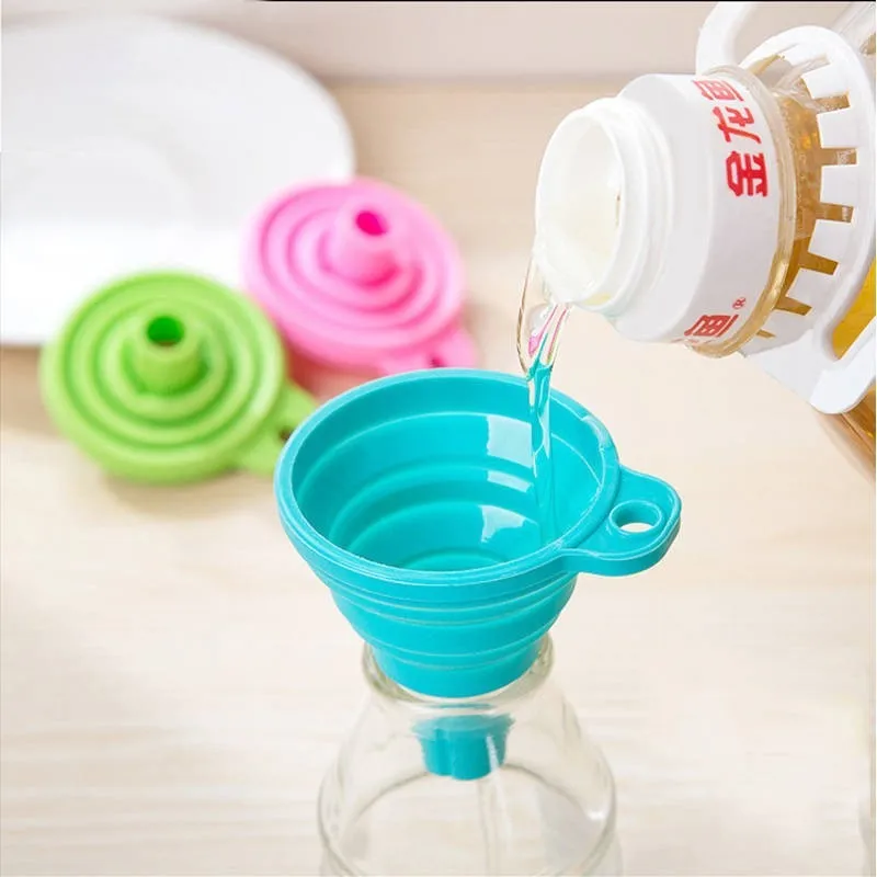 

2019 New Quality Silicone Gel Practical Collapsible Foldable Funnel Hopper Kitchen Tool Gadget Funnel Drop shipping