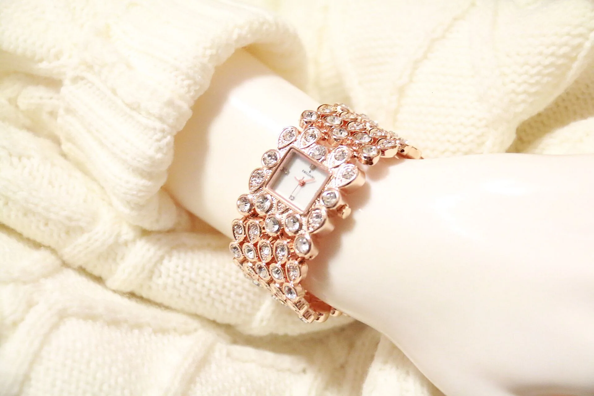 Лидирующий бренд женские часы роскошные часы под платье со стразами модные Daimond браслет кварцевые наручные часы женские zegarki meskie подарок