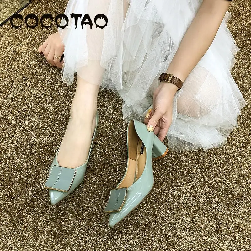 Goedkoop Fall 2019 Nieuwe Dikke Hakken Puntige Ladie Met Ondiepe Mond Joker Hoge Hakken Vierkante Gesp Schoenen Mode Schoen Vrouwen Zomer hakken