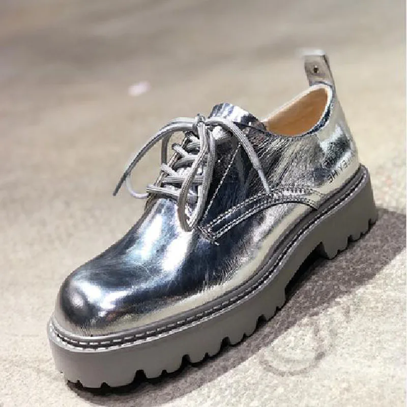 Женские туфли-оксфорды из лакированной воловьей кожи на шнуровке толстом