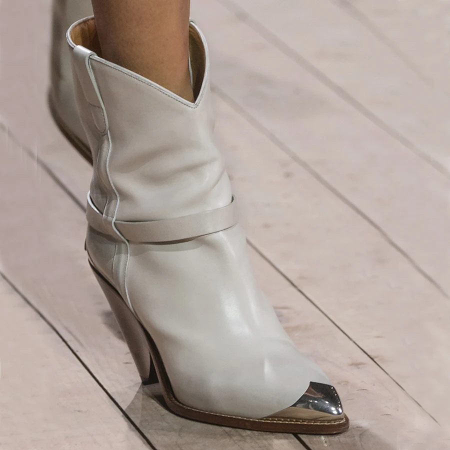 white leather Ботильоны с металлическим острым носком на каблуке со стразами; женские пикантные полусапожки на шпильке в западном стиле; зимняя обувь из натуральной кожи для подиума - Цвет: white leather