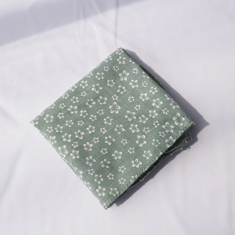 Pale green clubs Детский шарф для мальчиков и девочек, детские слюнявчики, треугольные шарфы, Детские хлопковые нагрудники с рисунком, маленький квадратный шейный платок - Цвет: Pale green clubs