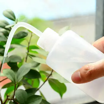 

2pcs/set Watering Can Succulents Special Plant Flower Squeeze Bottles with Long Nozzle Water Beak Pouring Kettle 250ml 500ml