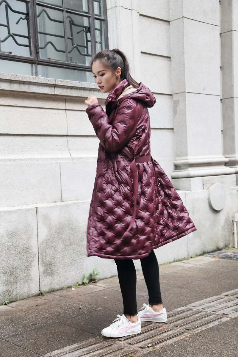 Зимнее женское длинное пуховое пальто с капюшоном с поясом в горошек, толстый теплый женский пуховик с длинным рукавом, черная верхняя одежда, шикарный Сплошной цвет YNZZU YO993