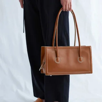 

Advanced French Niche Bag Ladies 2020 New Trendy Shoulder Bag OL Simple Underarm Bag Portable Crossbody Bag For Women V21Y