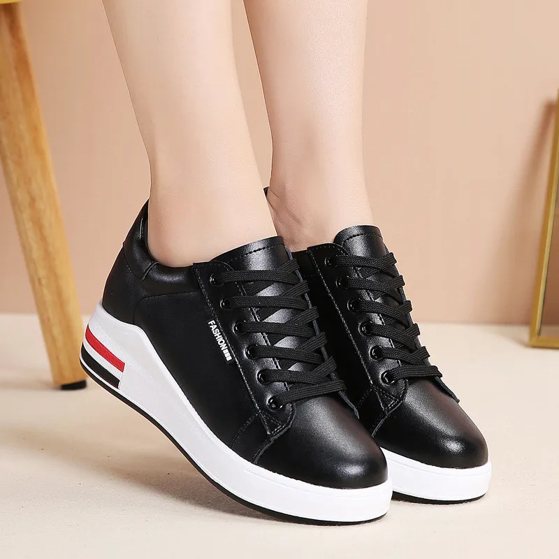 Spring and autumn small white shoes new wild thick bottom increased explosions casual shoes women's shoes increased shoes