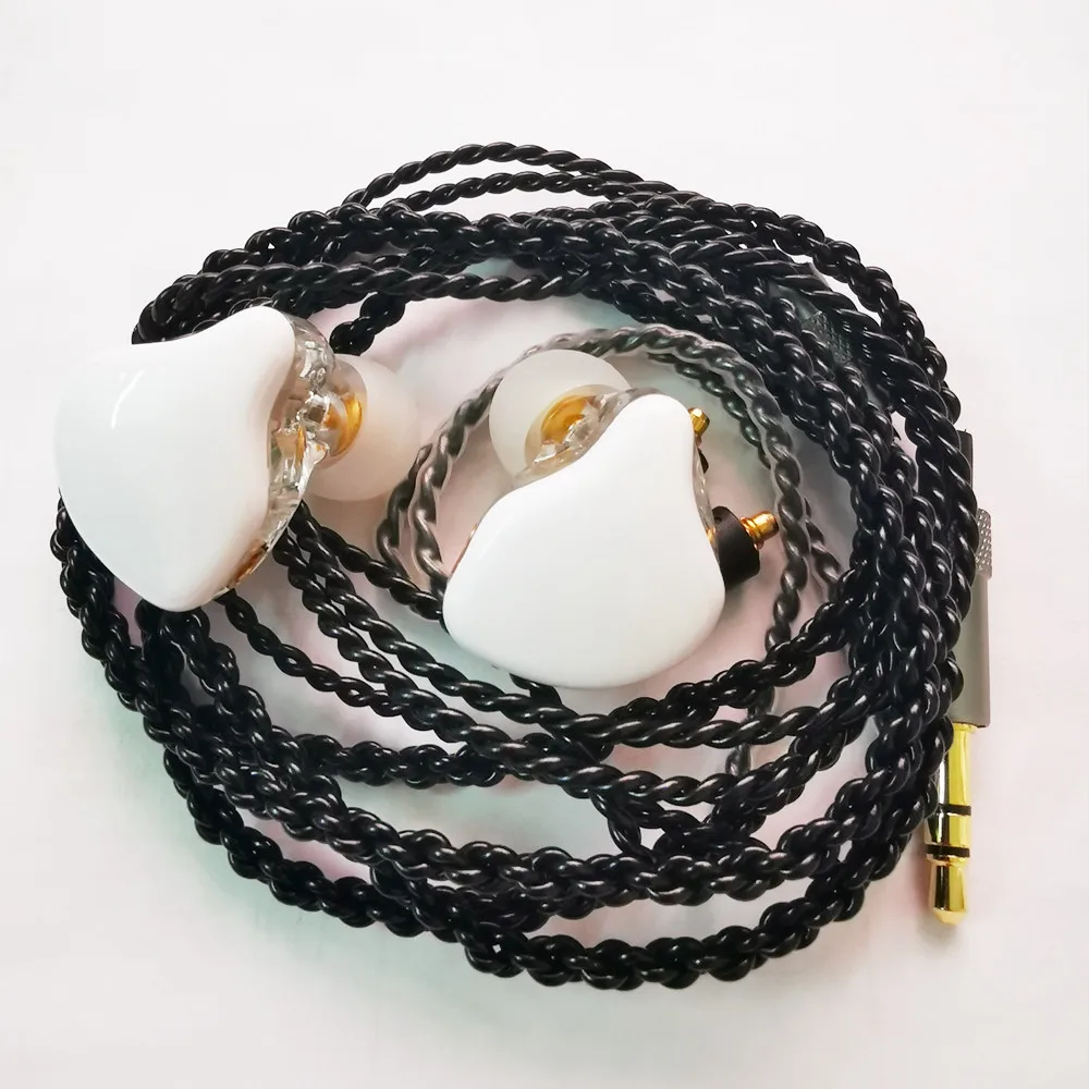 

Hanadomi 2BA+1DD Hybrid Earphone MMCX Hifi Stereo Powerful Earbuds Detachable Cable Headsets Noise Cancelling Monitor Headphone