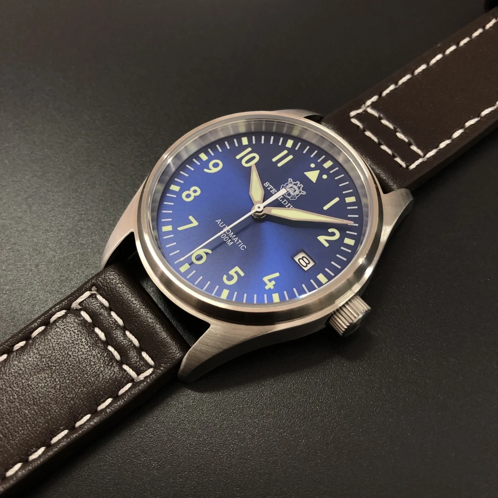 

2020 New 20bar Diving Watch Automatic Luxury brand Steeldive Sapphire Mechanical NH35 Watch Men Calendar Luminous Watch