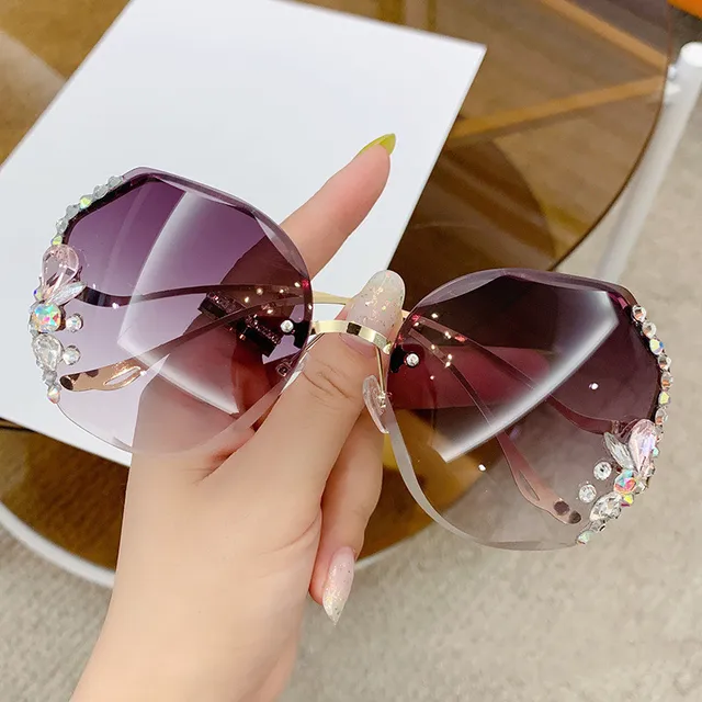 Fashion Anti-UV Diamond Sunglasses Women UV400 Rimless Vintage Sun Glasses Rhinestone Retro Sunglass Luxury Designer Oculos gradient gray