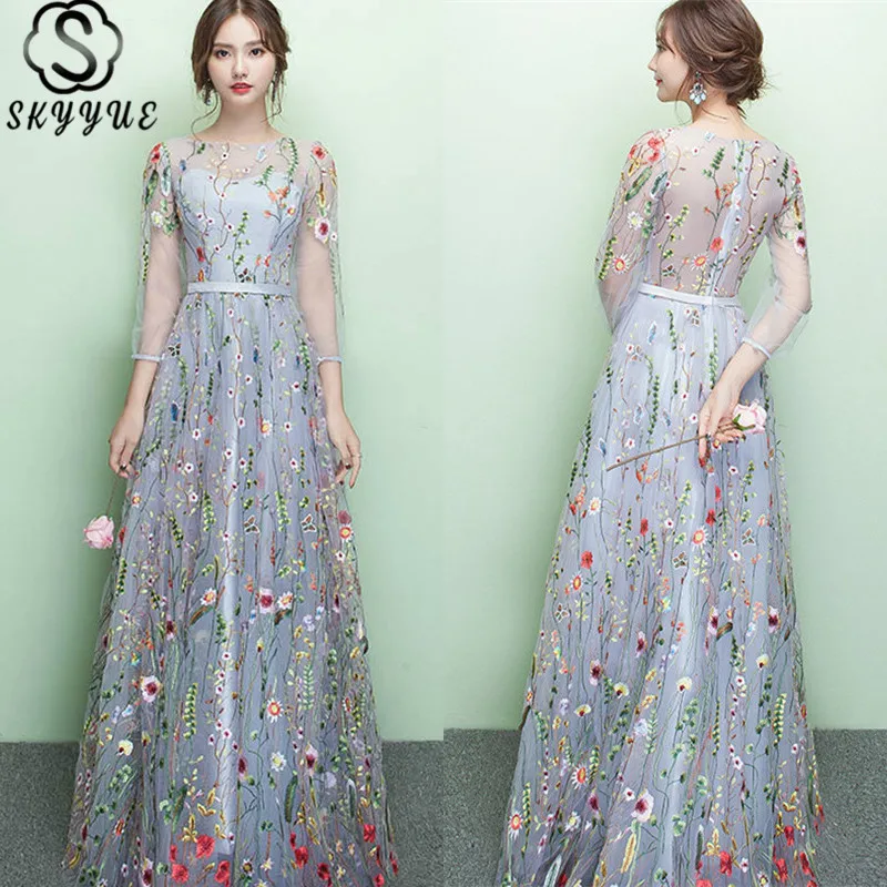 

Skyyue A-Line Evening Gown O-Neck Lace Flowers Plus Size Half Sleeve Women Party Dresses Floor-Length Tulle Robe De Soiree LX030