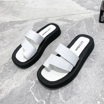 

Fashion Slippers Women Chunky Platform Beach Casual Shoes Woman Black Flip Flops Designers Wedges Outside Pu Leather Slides 2020