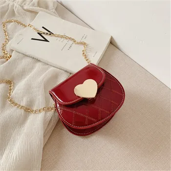 

2020 fashion Little Girls Crossbody Bag Stylish Messenger Shoulder Bags with Heart Buckle Chain Strap sweet pack
