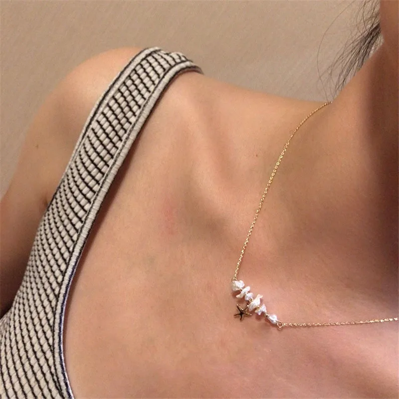 

Luxury Fashion Gold Chain with Star Irregular Natural Pearl Pendant Necklace Women Simple Jewelry