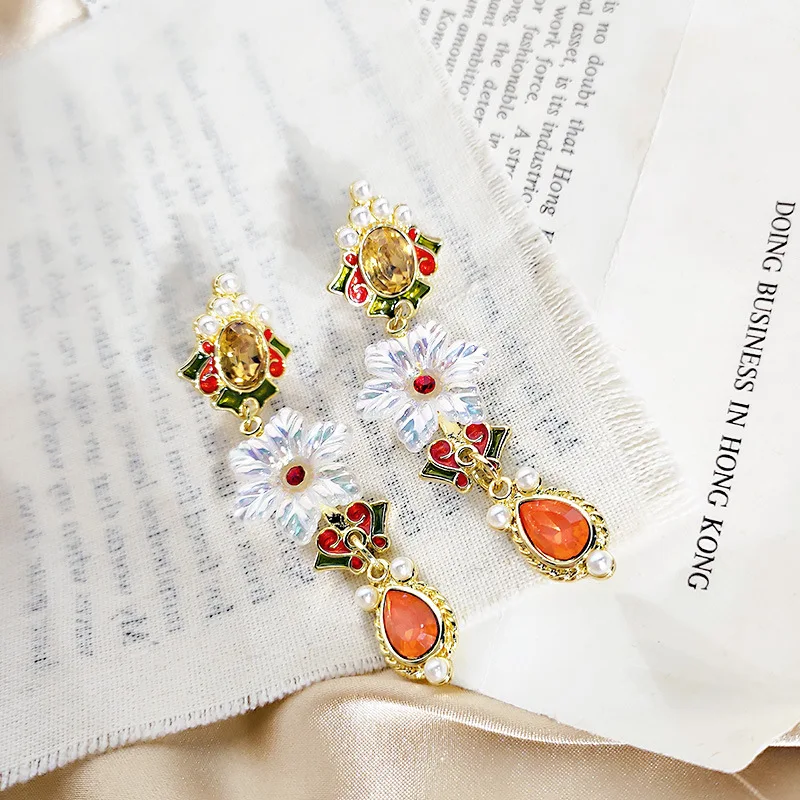 Dominated Vintage style pearl flower Exquisite multicolor crystal temperament geometry long Women Drop earrings new