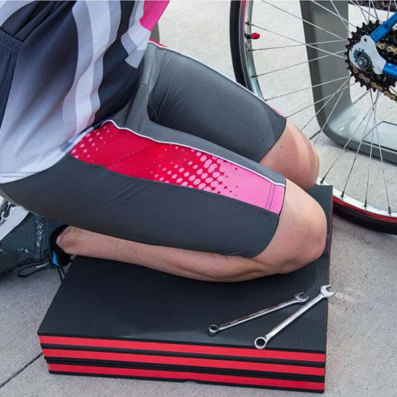 

Portable Beach Waterproof Foldable EVA Mat Great for Garage Camping Outdoor Activities ENA88
