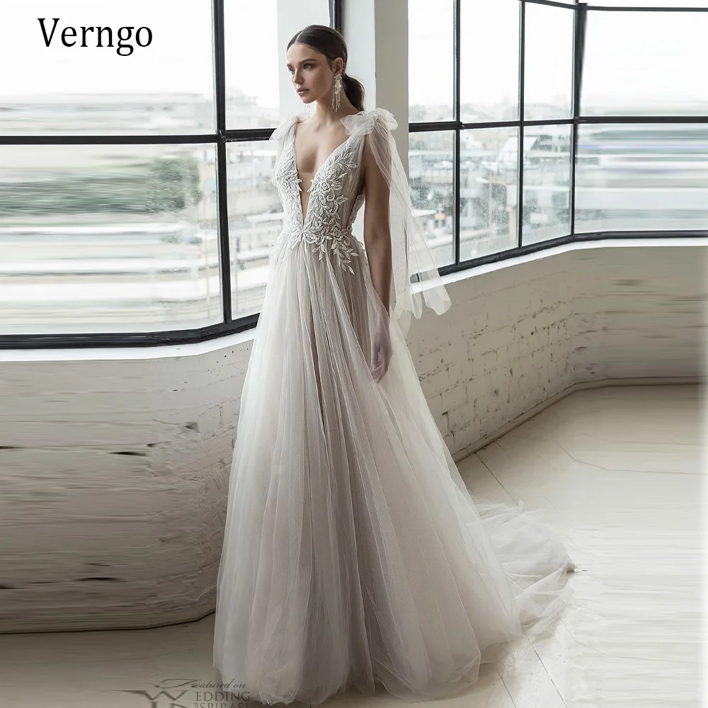 

Gorgeous A Line Wedding Dress Boho Lace Floral Applique Bride Dress Tulle V Neck Floor Length Beach Wedding Gowns 2021 Verngo
