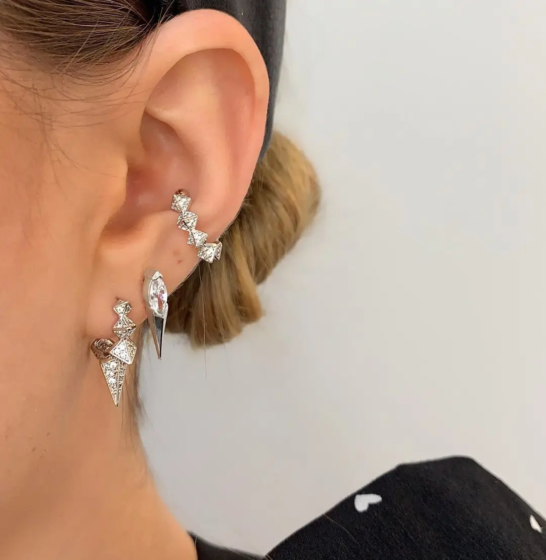 イヤリング Numbering Coil Spiral Pave Ear Cuff / 6 Prong #8105 4BFK812 Bar Ear Cuff Bar Ear Pin Hook Ear Cuff Cartilage Earring