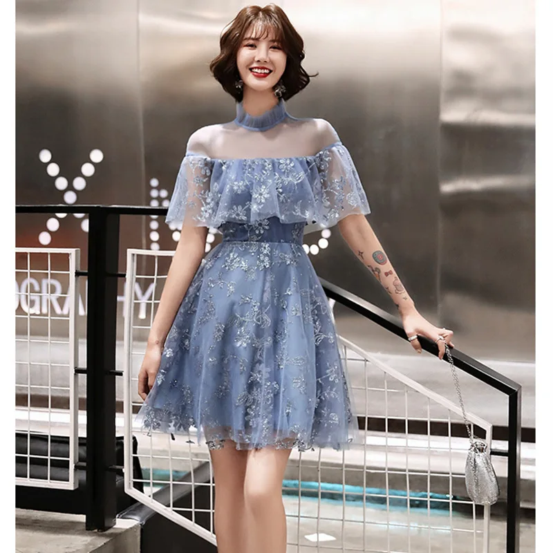 Женские платья на выпускной с высокой горловиной синие мини завязках короткими