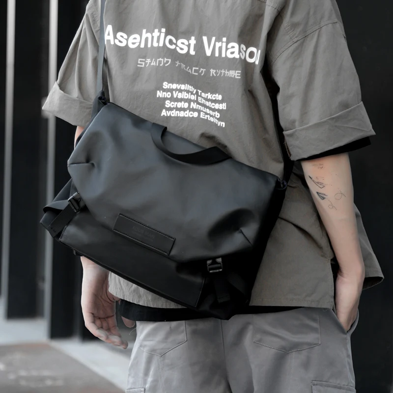 Minimalistic Men Messenger Bags Fashion Business Travel Shoulder Bags