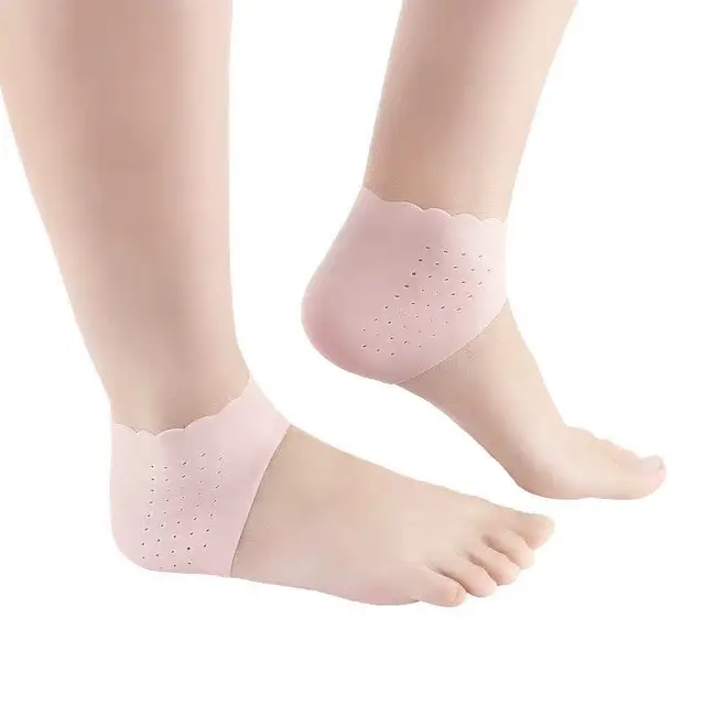 2Pcs Moisturizing Gel Heel Thin Socks Silicone Feet Care Socks with Hole Cracked Foot Skin Care Protectors Foot Care Tool Pink