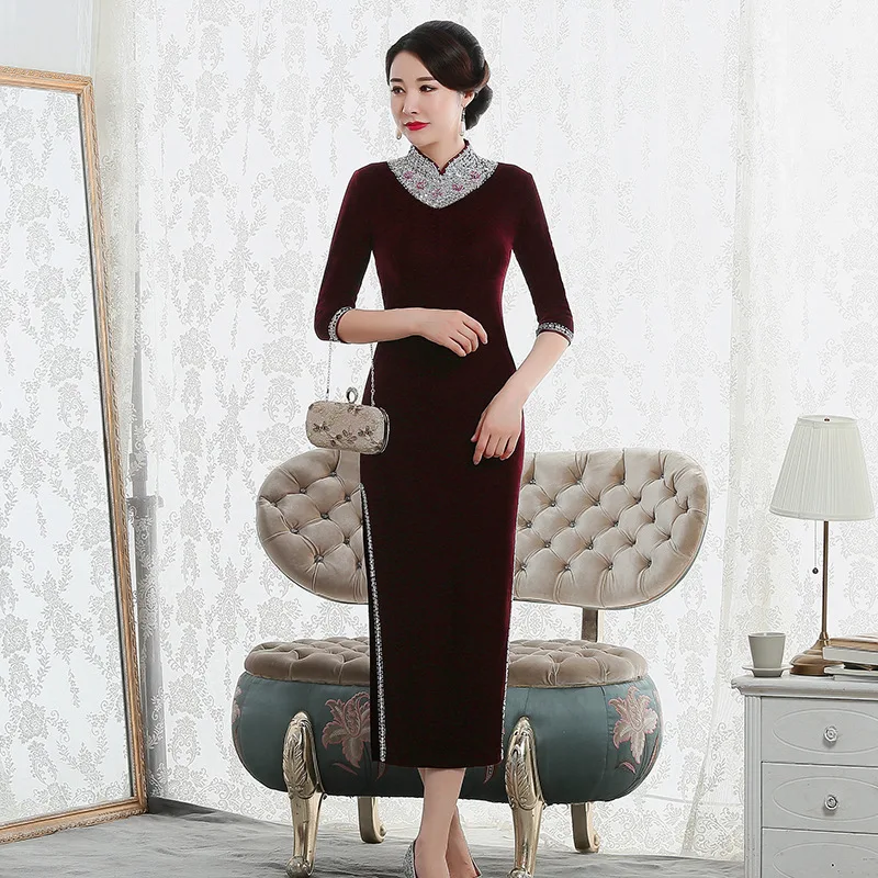 Стиль ретро бархатный cheongsam с бисером для ногтей шоу платье cheongsam элегантное женское платье китайские женщины - Цвет: Claret