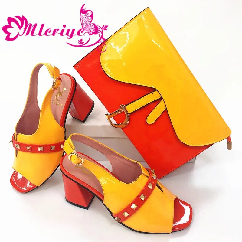 

2019 Yellow Color Shoes And Bag Set Comfortable Wedding Matching Italian Rhinestone Shoes And Bag Set