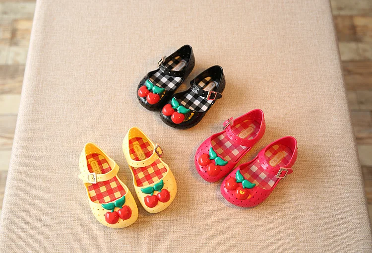 2972121528_888856304