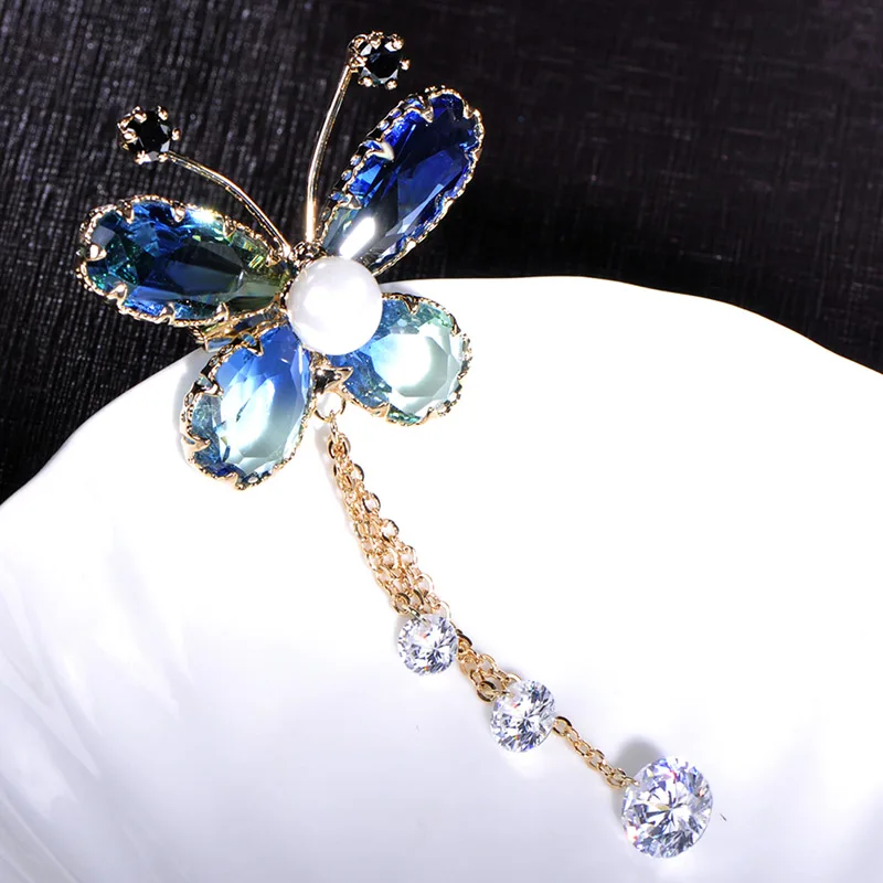 Madrry Vivid Butterfly Shape Brooches Colorful Rhinestone Jewelry For Women Men Sweater Suit Collar Pins Party Accessories Gifts