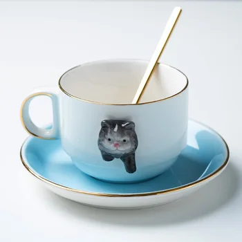 

New 3D Cartoon hand-painted modern simple cat and mouse ceramic coffee cup and saucer depicting gold coffee cups