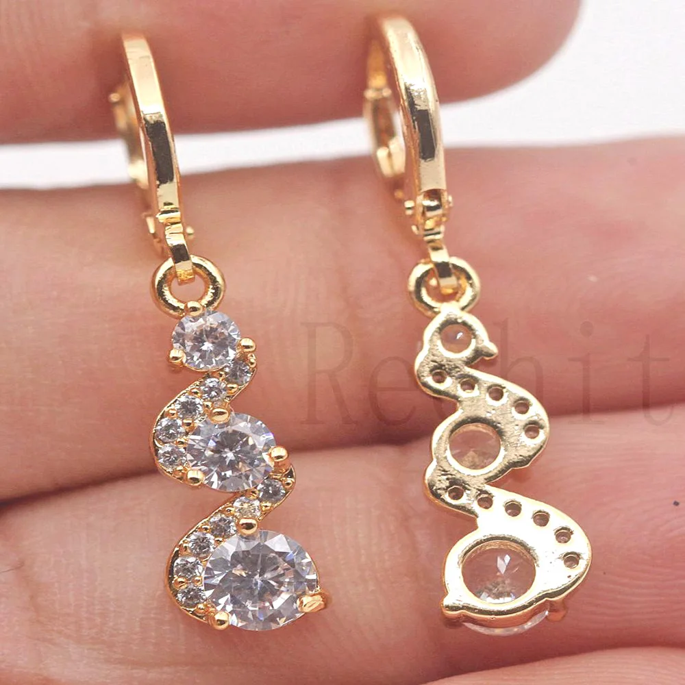 OBS2958_Gold_White_02