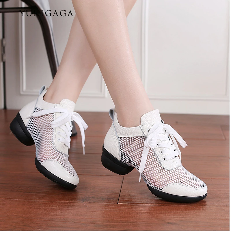 

Hot Sale 2019 Jazz Shoes Sports Feature Soft Breath Dance Shoes Sneakers For Woman Practice Shoes Modern Dance Jazz Shoes