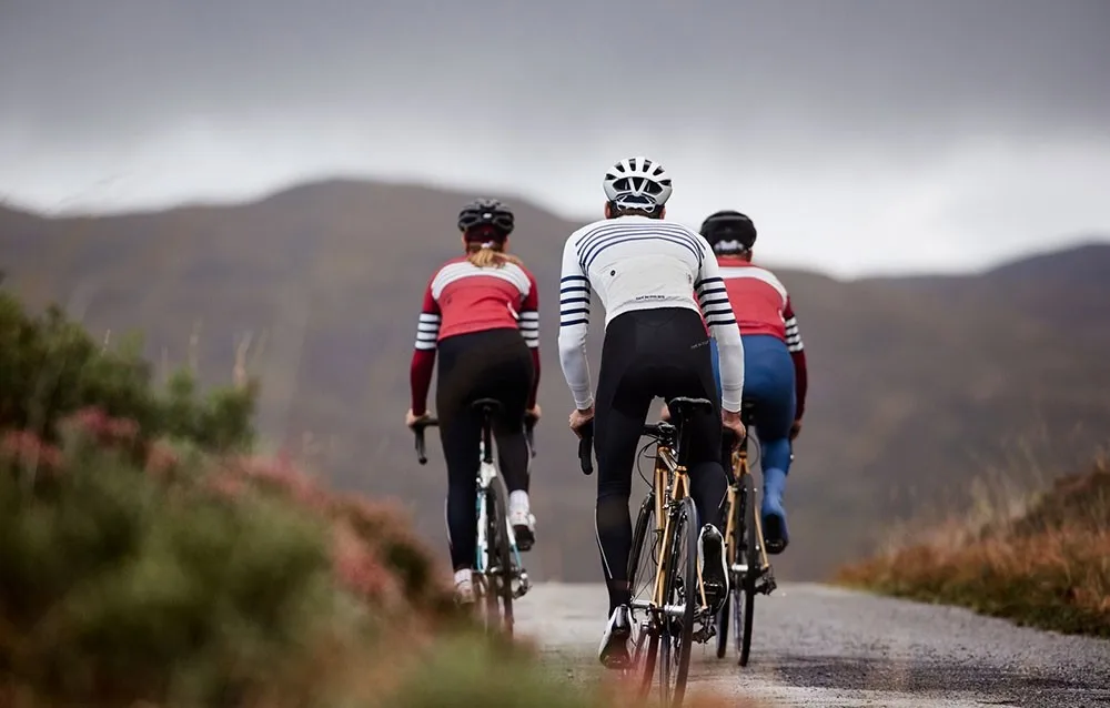 men-merino-cycling-jersey-claudette-white-action5_1