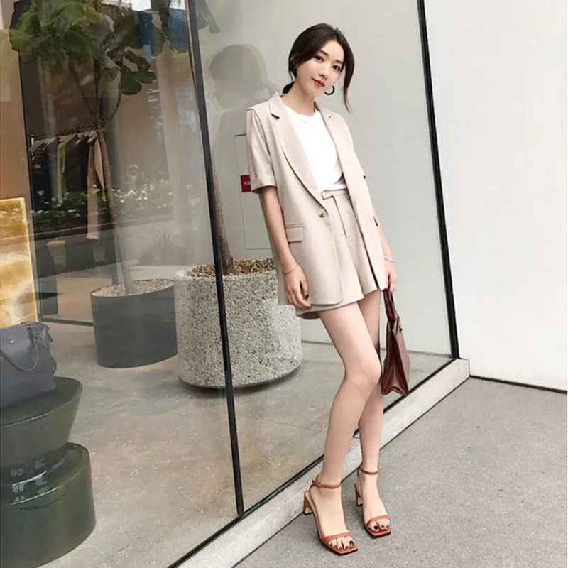 

Set female 2019summer new fashion women's two-piece suit small suit shorts solid color wild loose elegant casual women's clothes