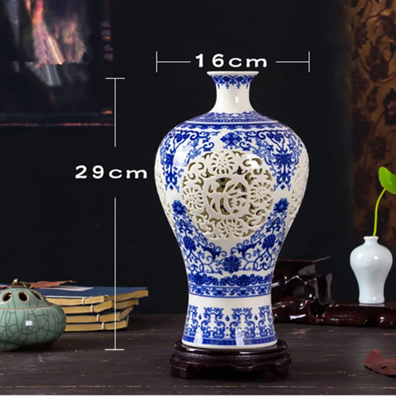 16X29CM Китайский стиль Ming и Qing династии Классическая проколочная синяя и белая фарфоровая ваза Гостиная ТВ шкаф украшения X2430 - Цвет: 16X29CM